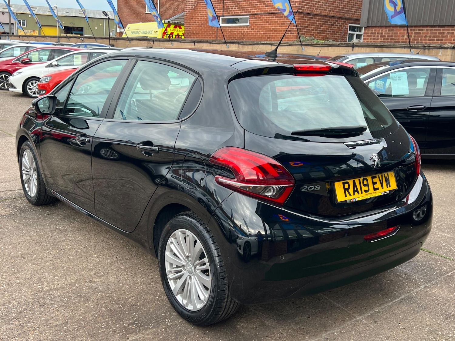 Used Peugeot 208 2019 for sale - 76071759: Photo 44