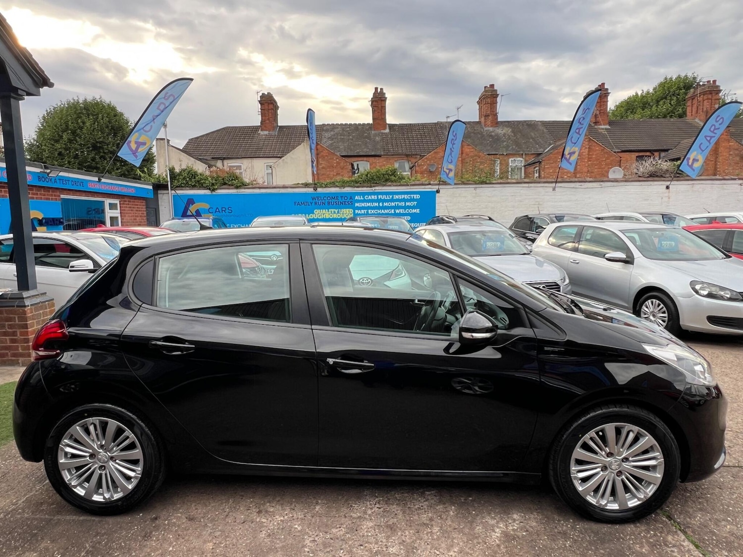 Used Peugeot 208 2019 for sale - 76071759: Photo 49