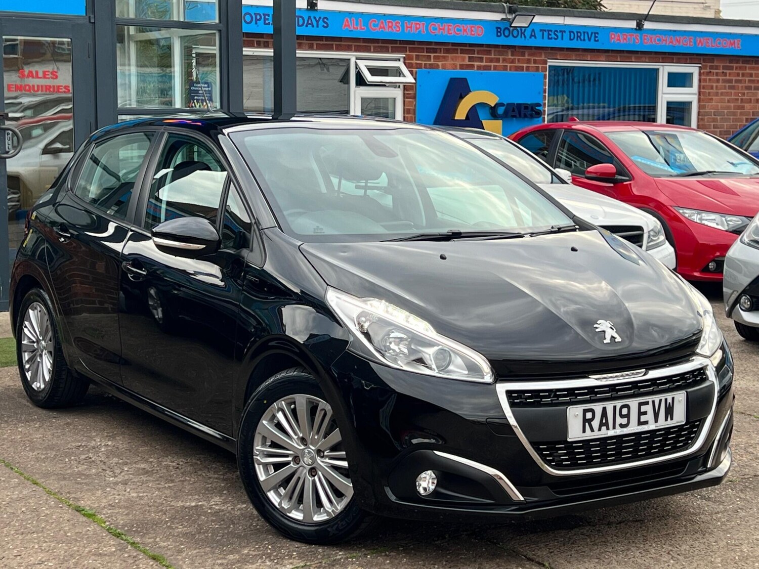Used Peugeot 208 2019 for sale - 76071759: Photo 51