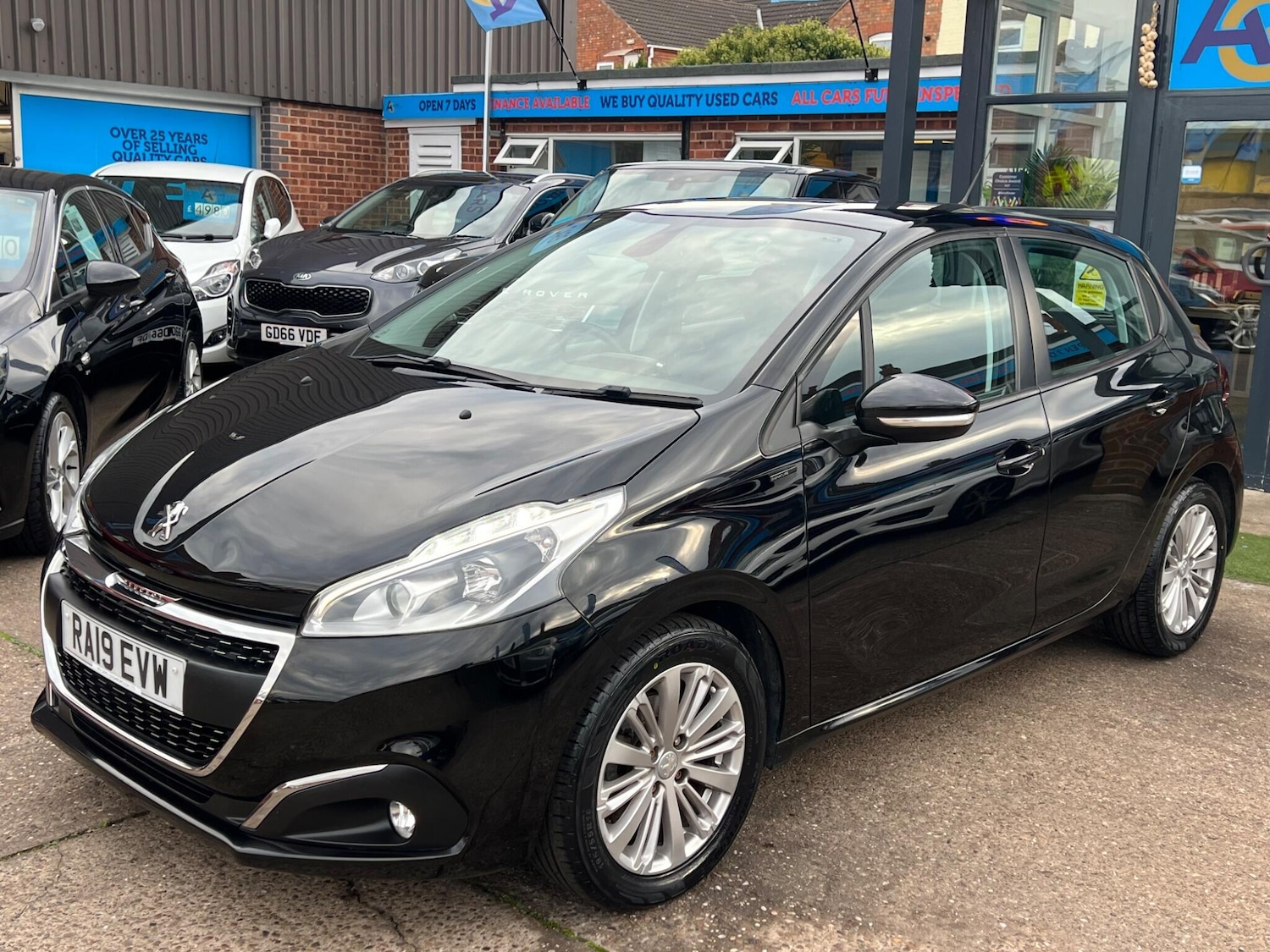Used Peugeot 208 2019 for sale - 76071759: Photo 55