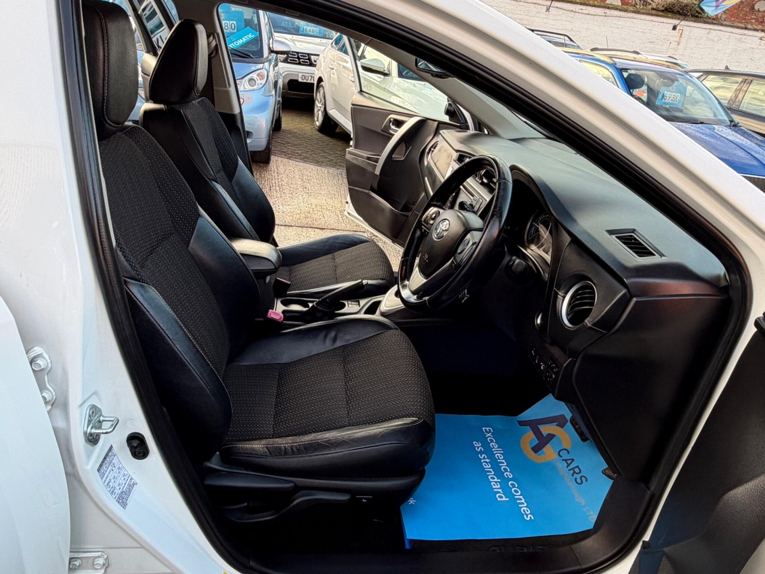 Used Toyota Auris 2014 for sale - 77511365: Photo 41