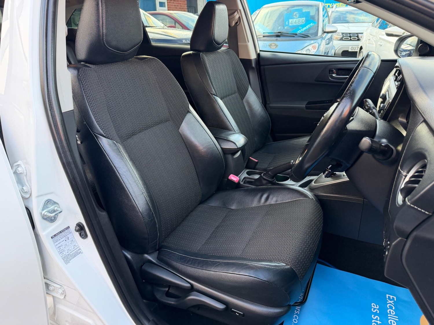 Used Toyota Auris 2014 for sale - 77511365: Photo 49