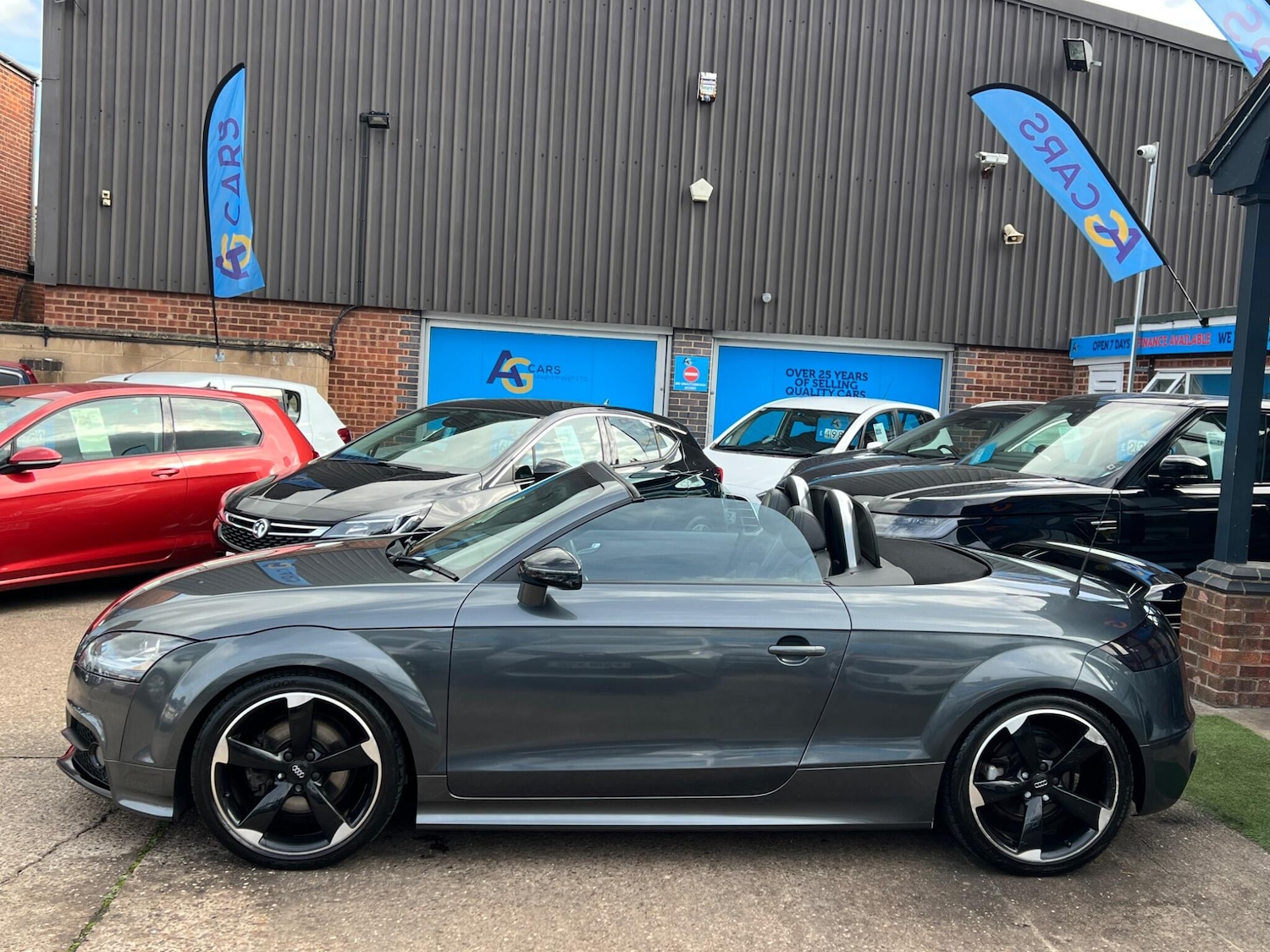 Used Audi TT 2014 for sale - 76152853: Photo 9