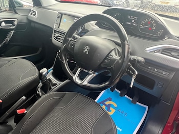 Used Peugeot 208 2018 for sale - 75729310: Photo