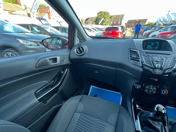 Used Ford Fiesta 2016 for sale - 75588609: Photo 24