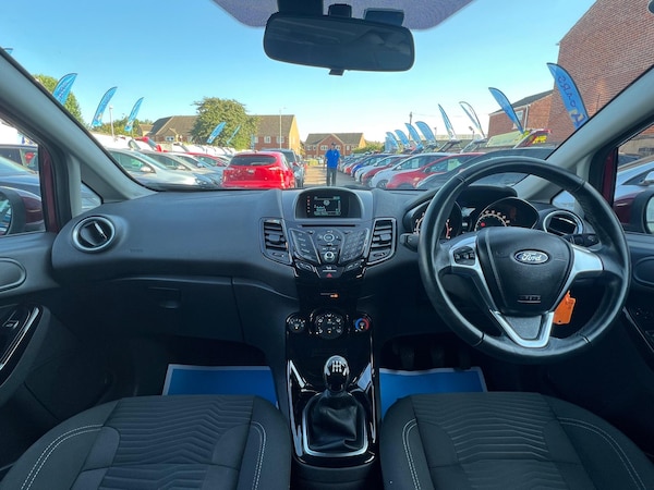 Used Ford Fiesta 2016 for sale - 75588609: Photo 2