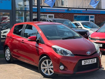 Used Toyota Yaris 2013 for sale - 79496155: Photo