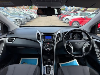 Used Hyundai i30 2016 for sale - 79337305: Photo
