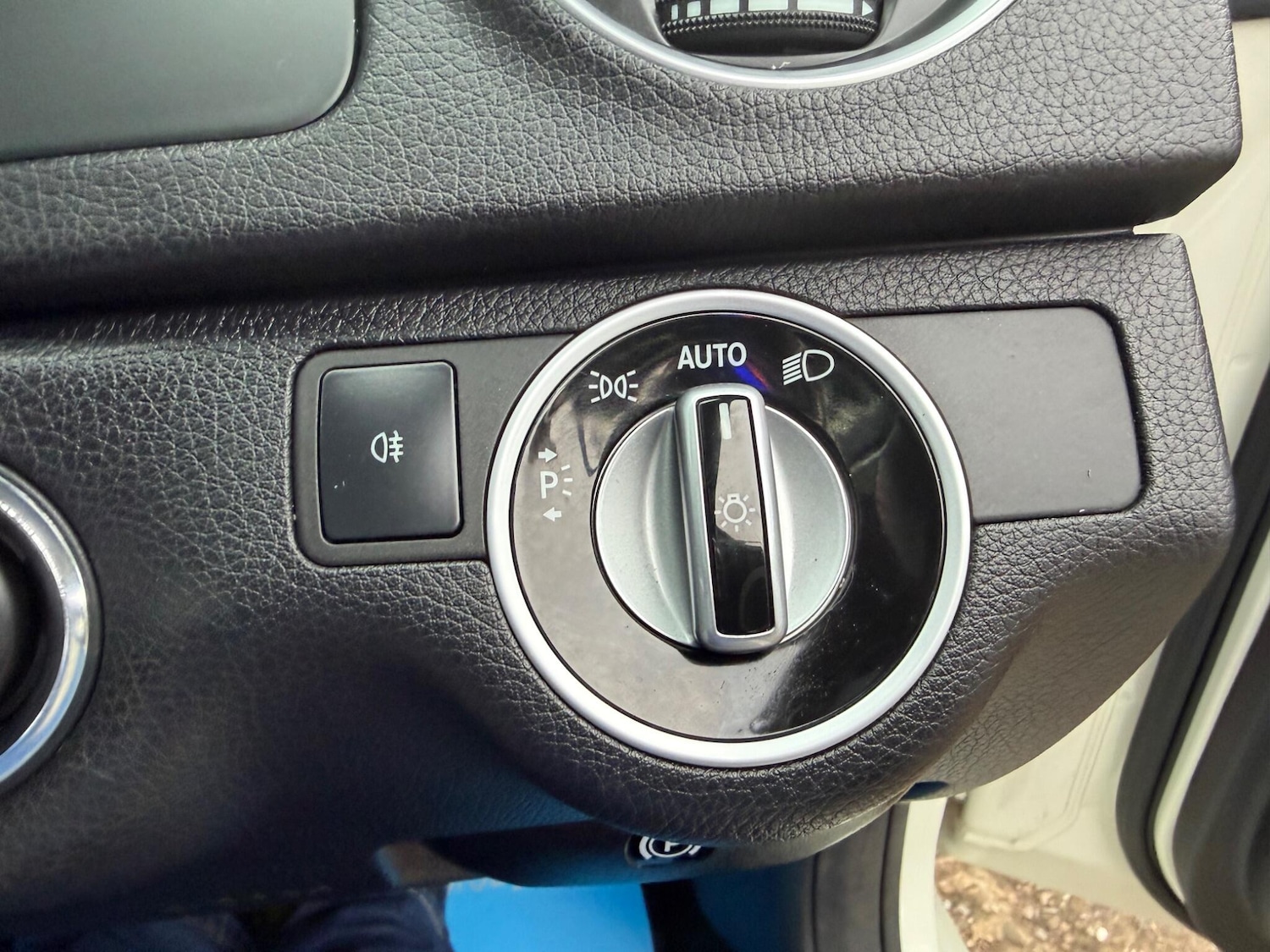 Used Mercedes-Benz C Class 2011 for sale - 77229560: Photo 38