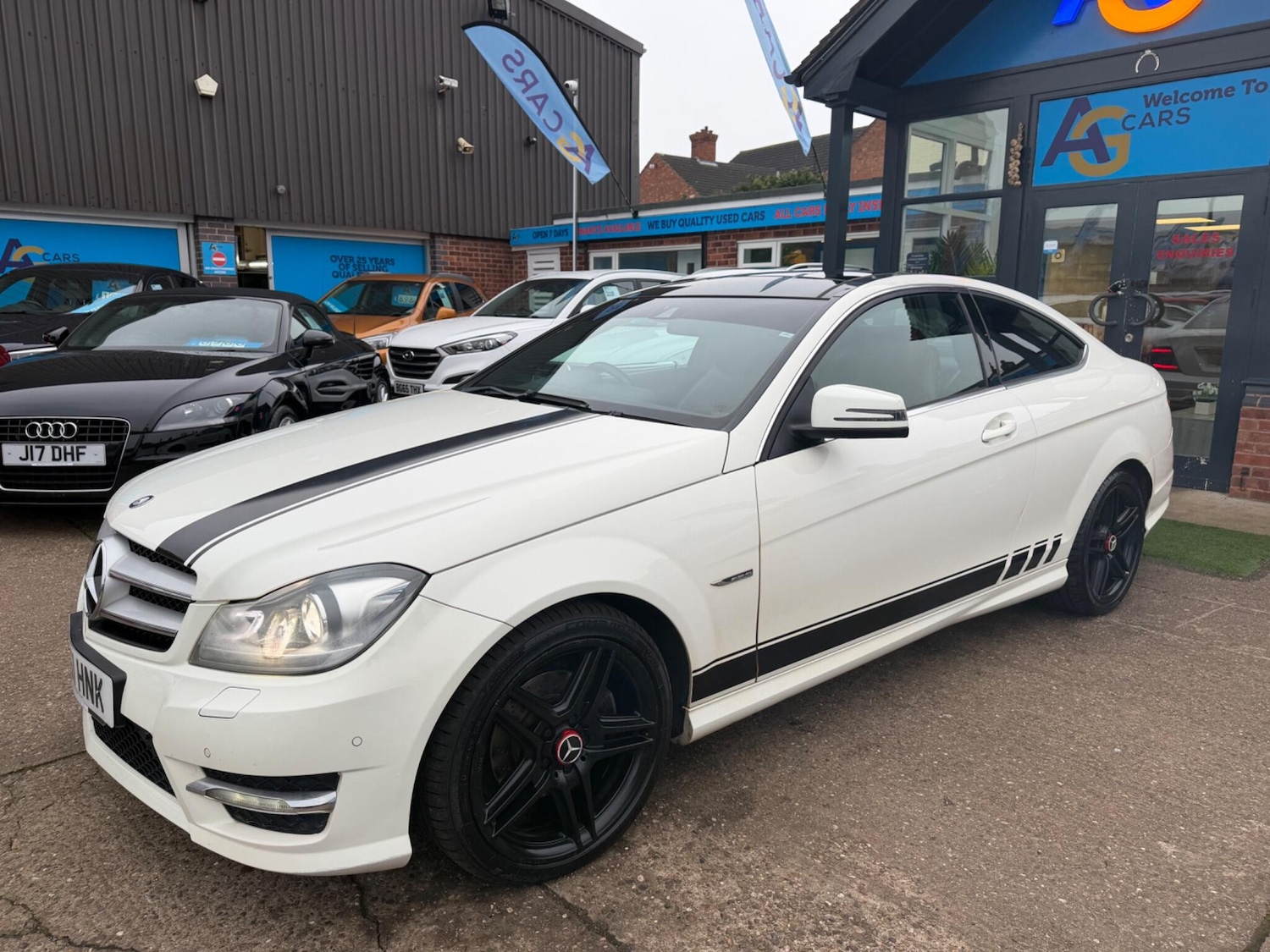 Used Mercedes-Benz C Class 2011 for sale - 77229560: Photo 42