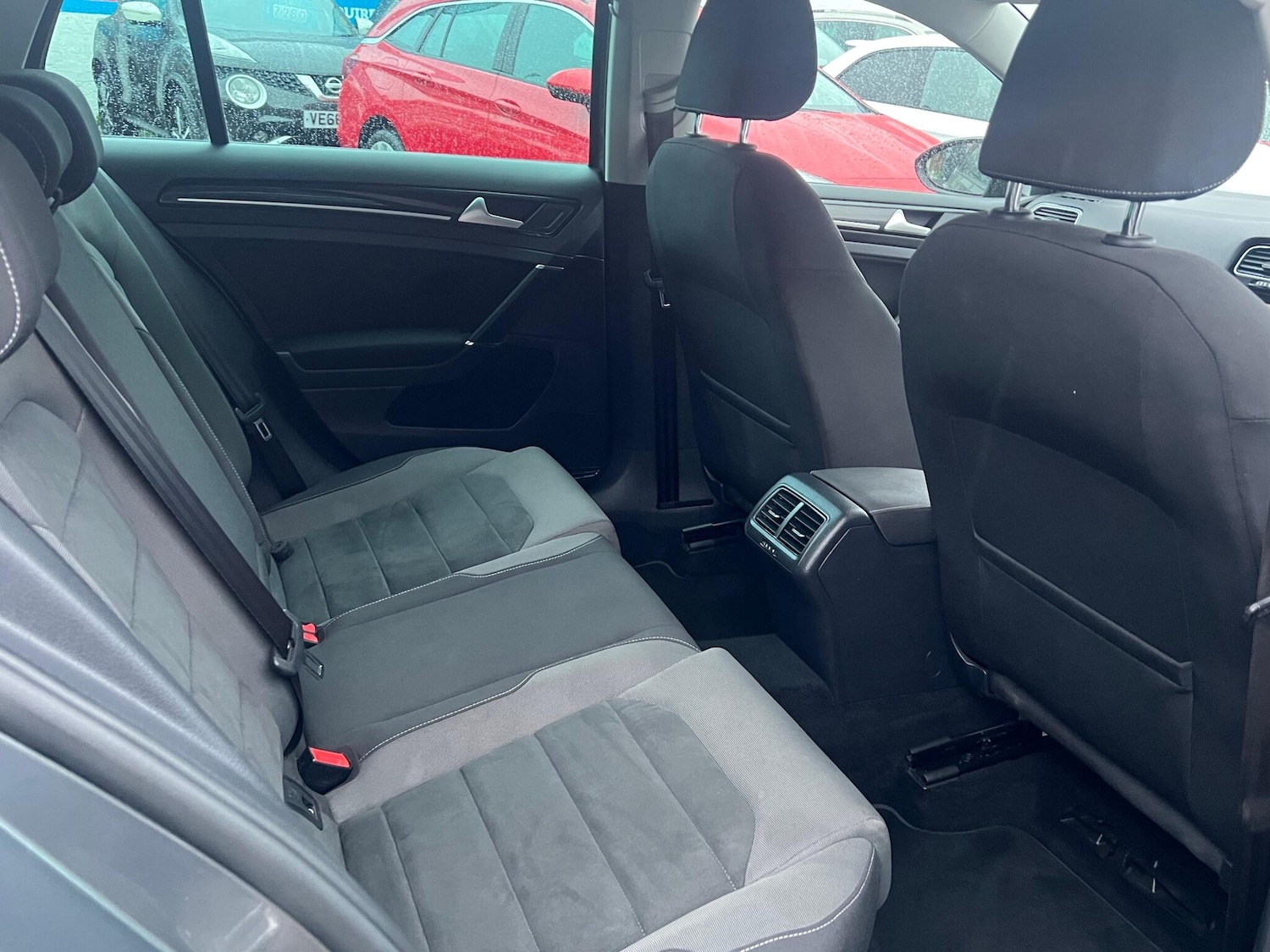 Used Volkswagen Golf for sale - 76701405: Photo 32