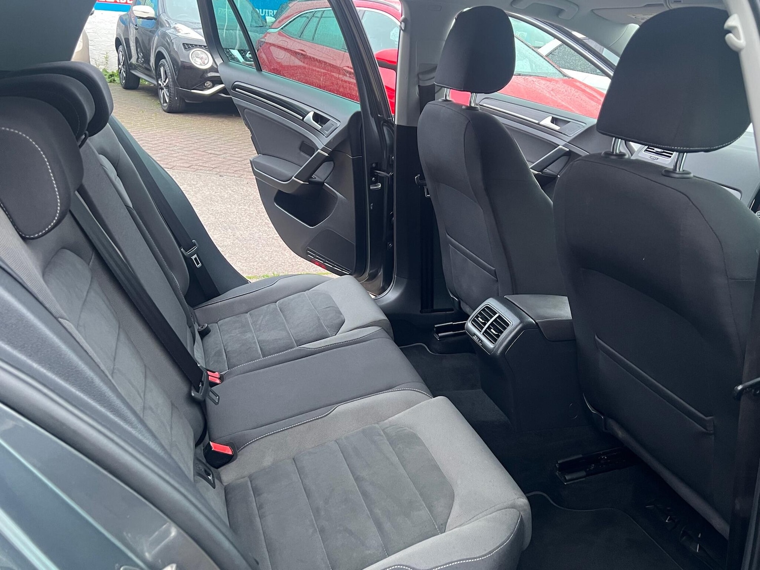 Used Volkswagen Golf for sale - 76701405: Photo 37