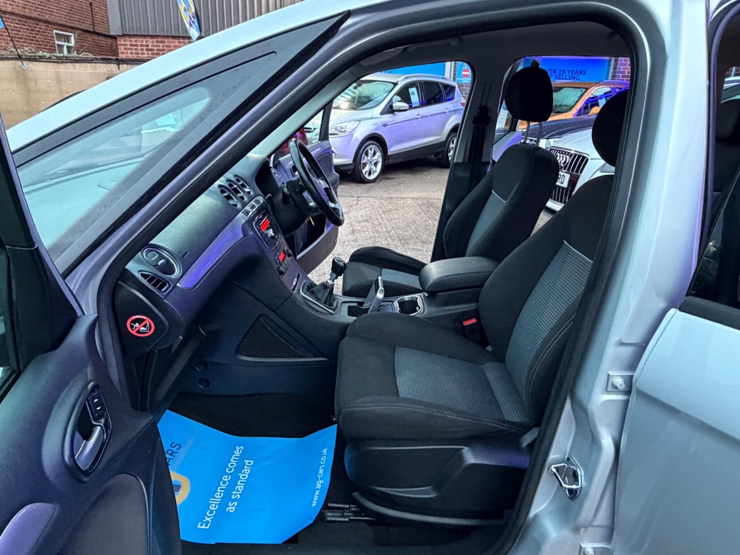 Used Ford S-Max 2015 for sale - 77202404: Photo 4