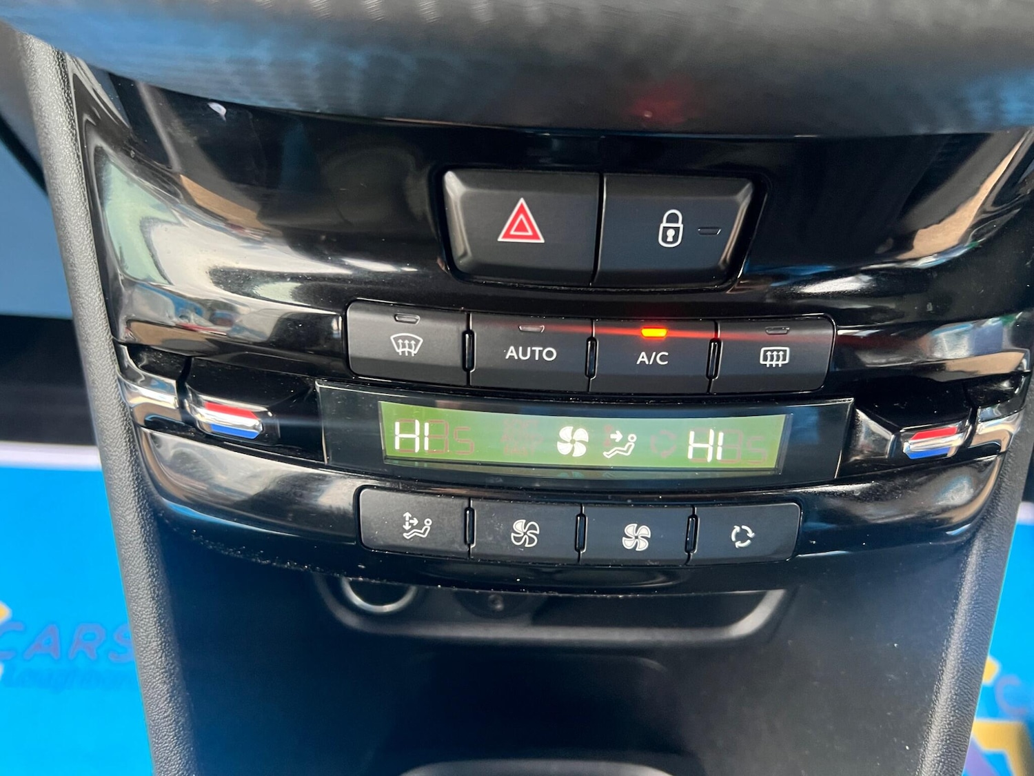 Used Peugeot 2008 2017 for sale - 76099237: Photo 23