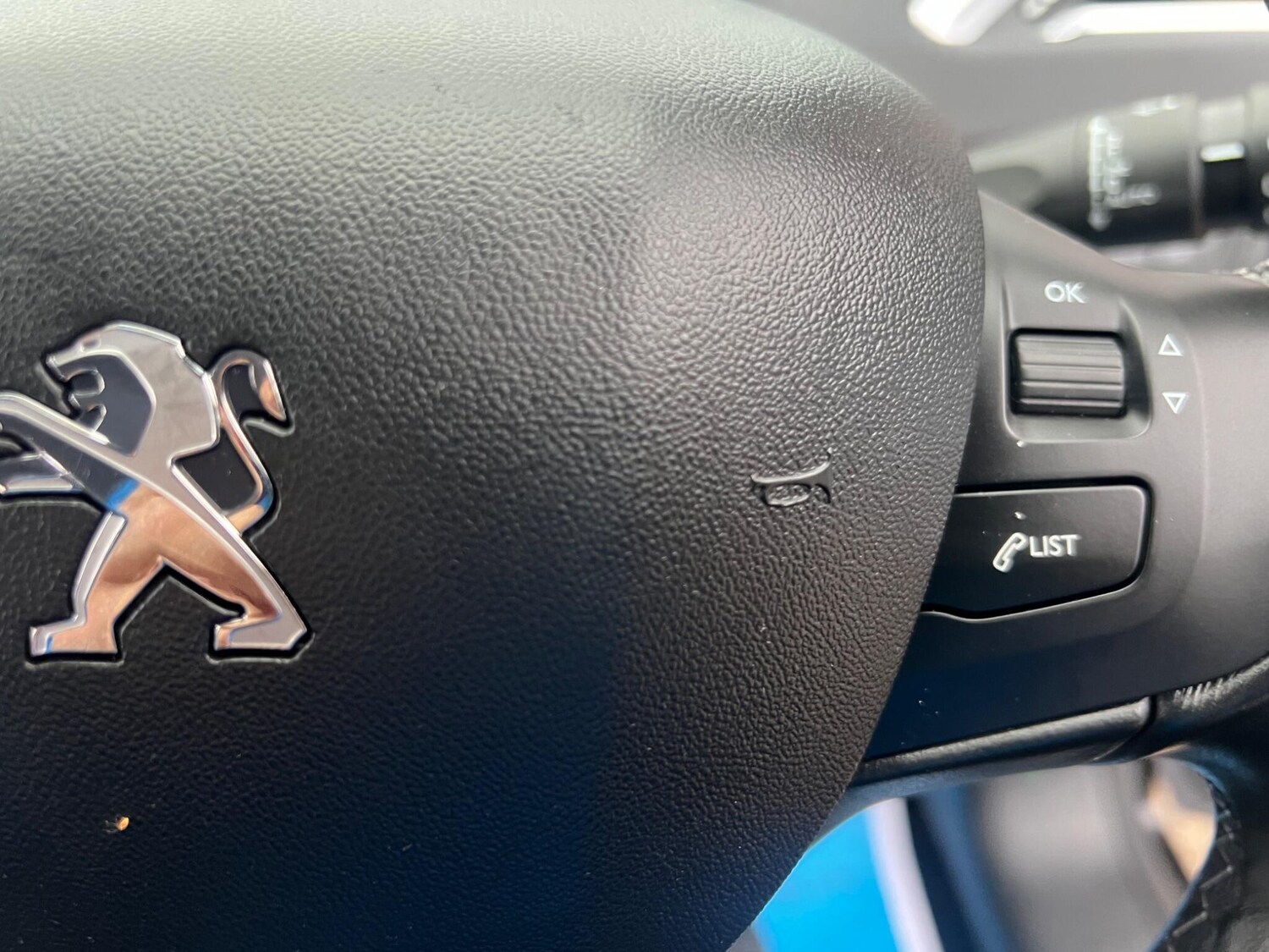 Used Peugeot 2008 2017 for sale - 76099237: Photo 27