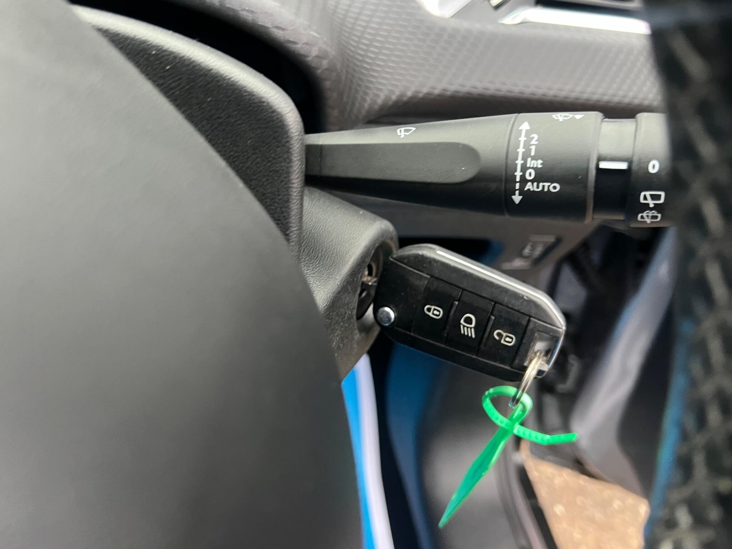 Used Peugeot 2008 2017 for sale - 76099237: Photo 29