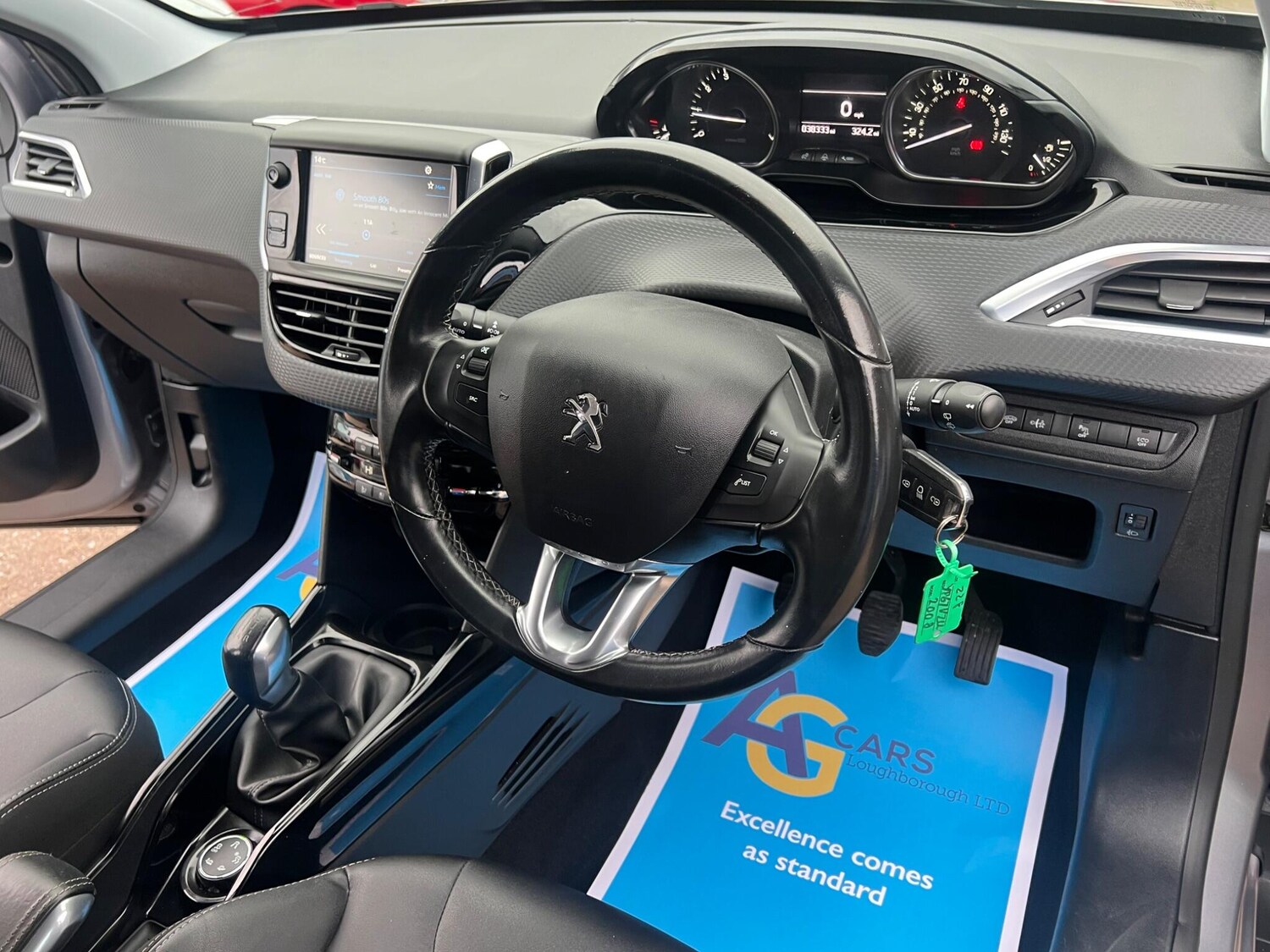 Used Peugeot 2008 2017 for sale - 76099237: Photo 3