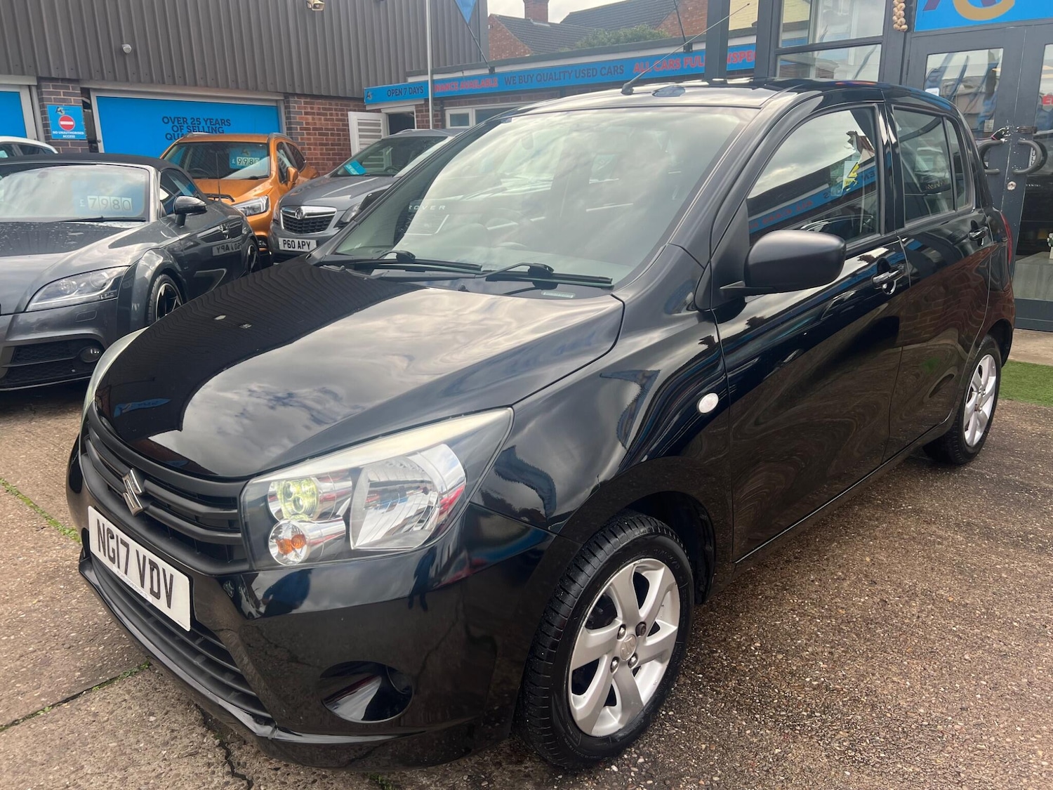 Used Suzuki Celerio 2017 for sale - 76349007: Photo 34