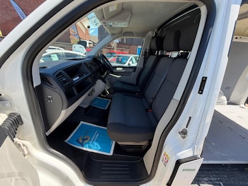 Used Volkswagen Transporter 2019 for sale - 78923083: Photo