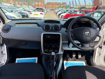 Used Dacia Duster 2014 for sale - 78404180: Photo