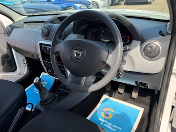 Used Dacia Duster 2014 for sale - 78404180: Photo