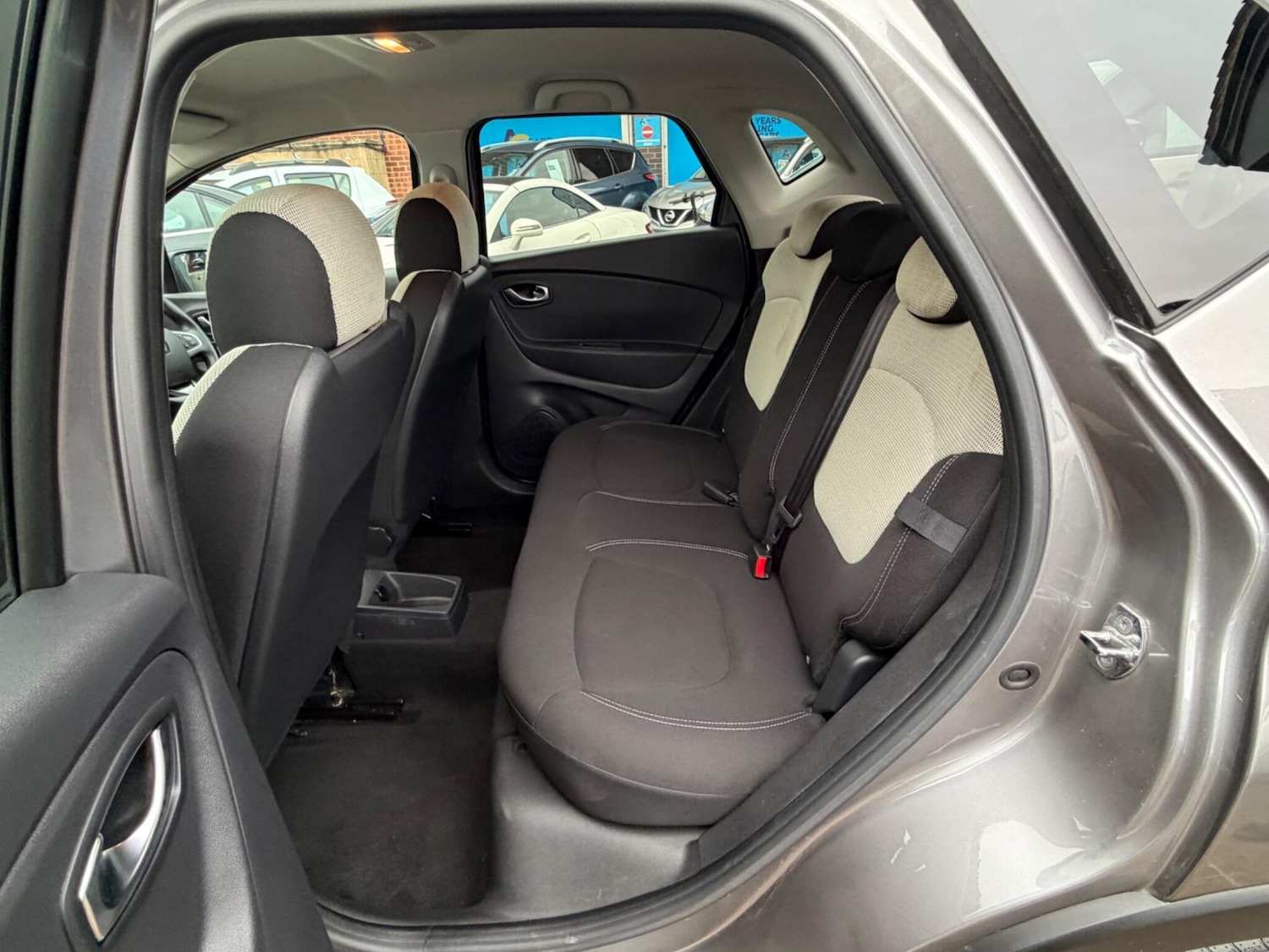 Used Renault Captur 2019 for sale - 78101357: Photo 32