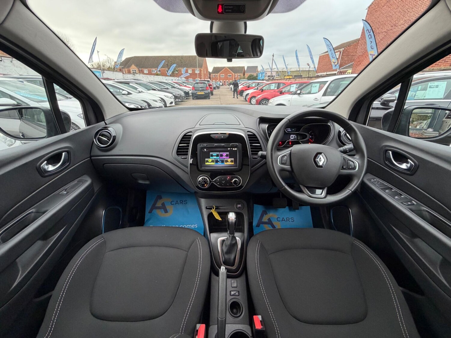 Used Renault Captur 2019 for sale - 78101357: Photo 38