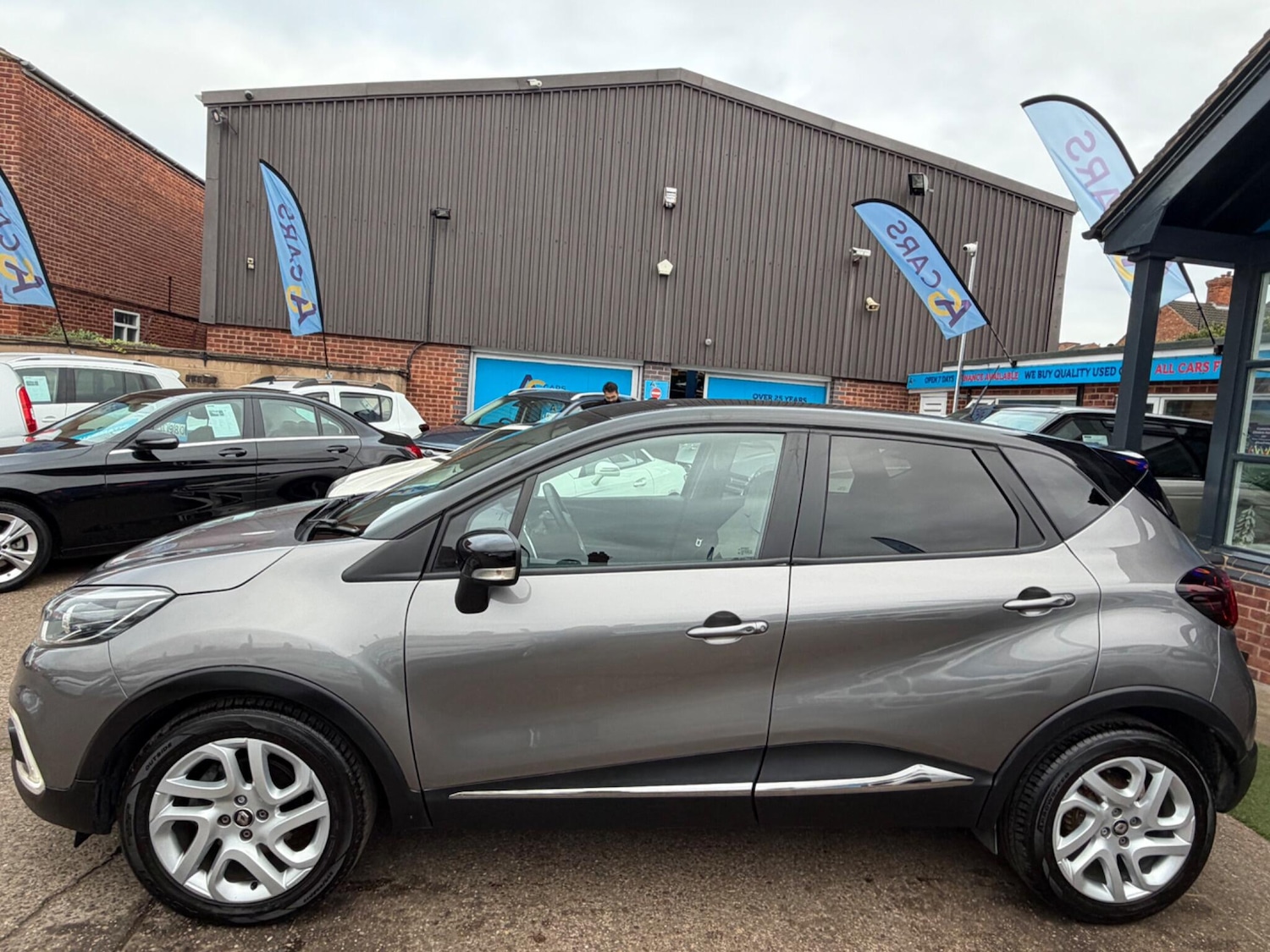 Used Renault Captur 2019 for sale - 78101357: Photo 42