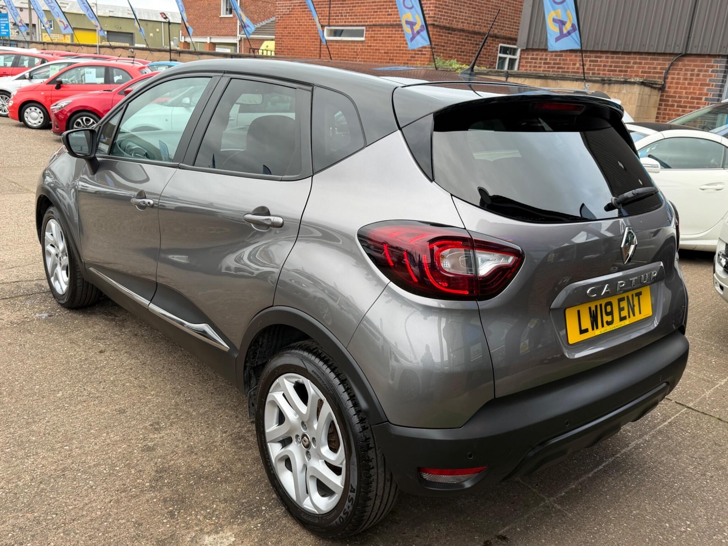 Used Renault Captur 2019 for sale - 78101357: Photo 44