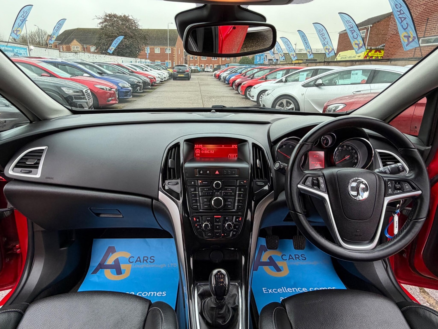 Used Vauxhall Astra 2015 for sale - 77400470: Photo 2