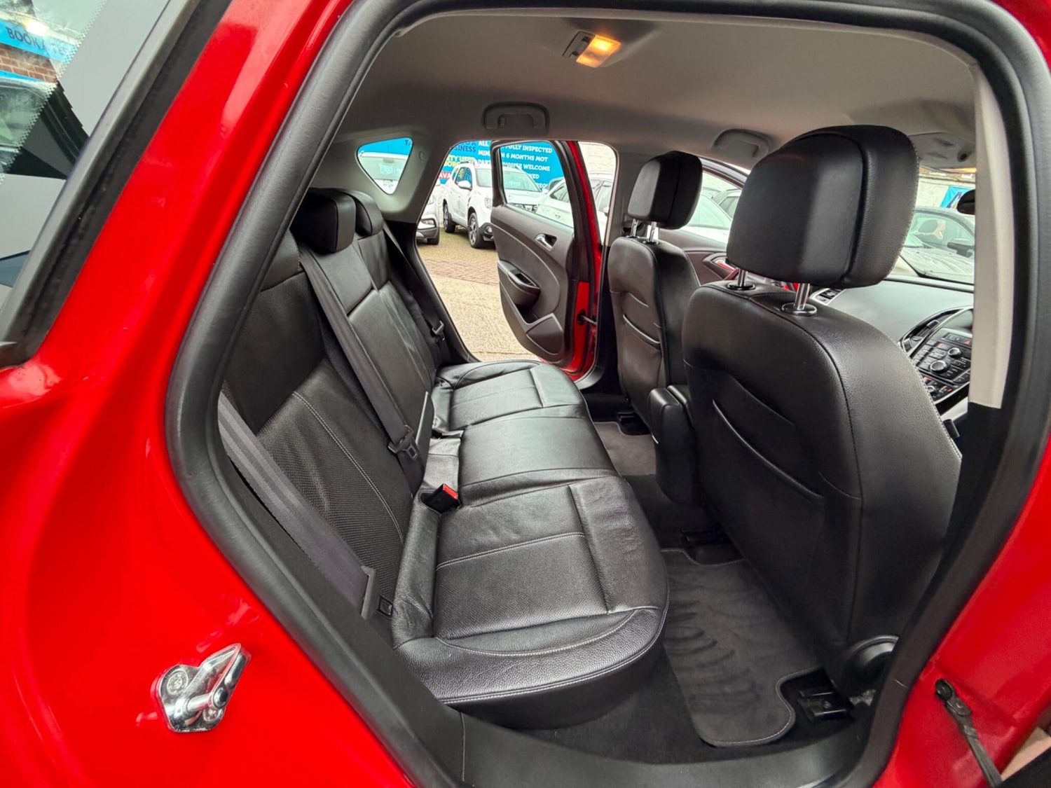 Used Vauxhall Astra 2015 for sale - 77400470: Photo 31