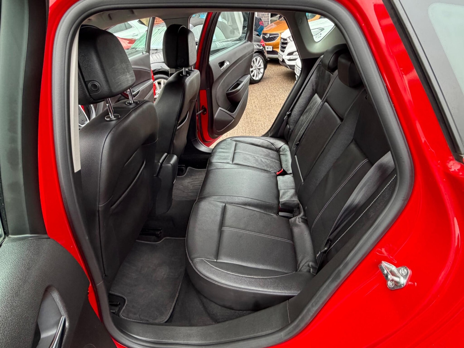 Used Vauxhall Astra 2015 for sale - 77400470: Photo 5