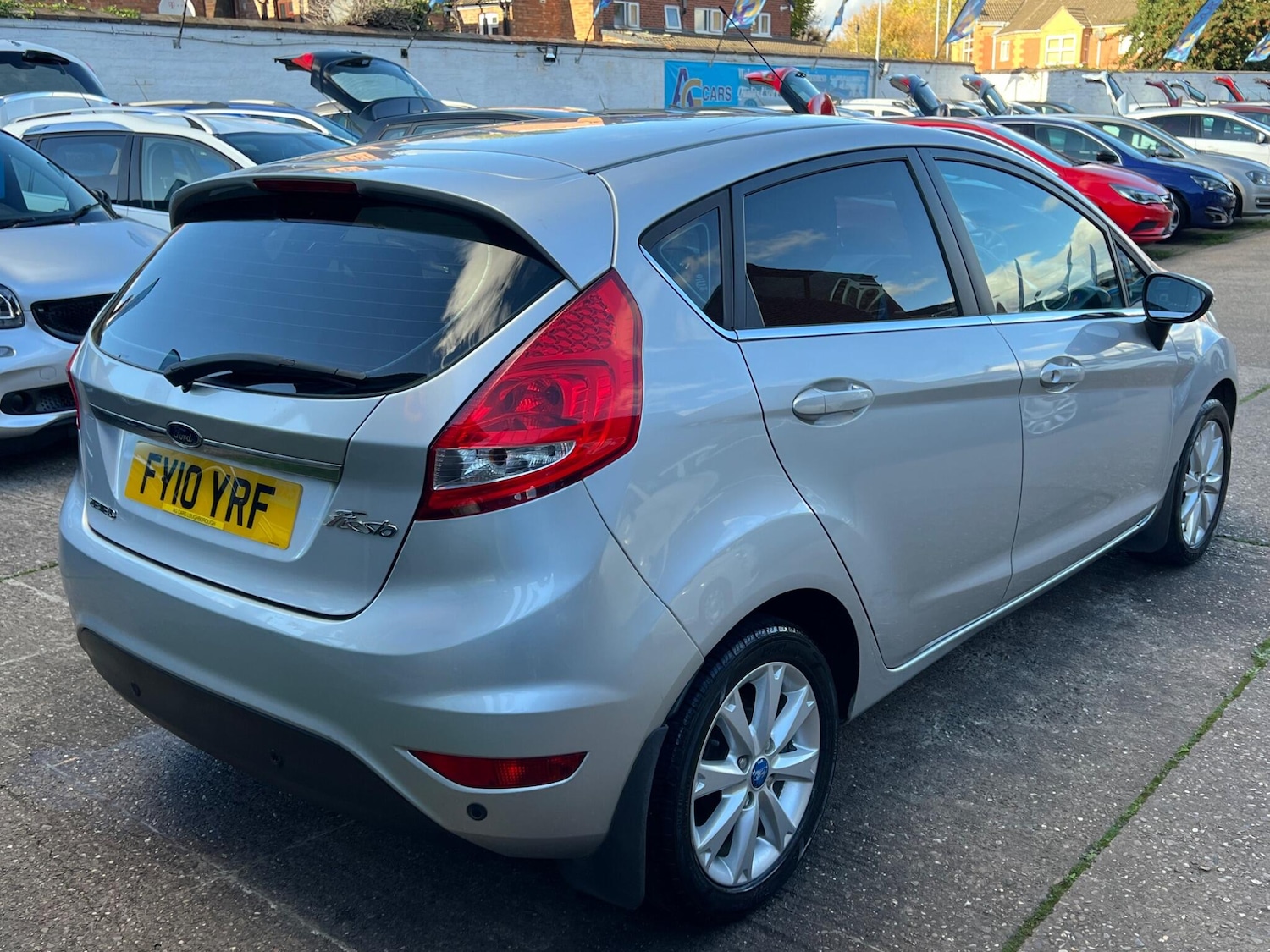 Used Ford Fiesta 2010 for sale - 76424835: Photo 15