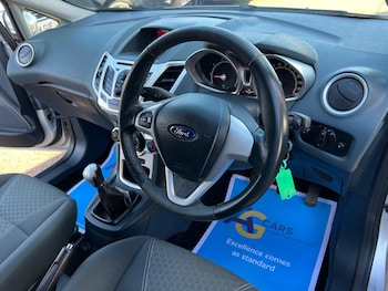 Used Ford Fiesta 2010 for sale - 76424835: Photo