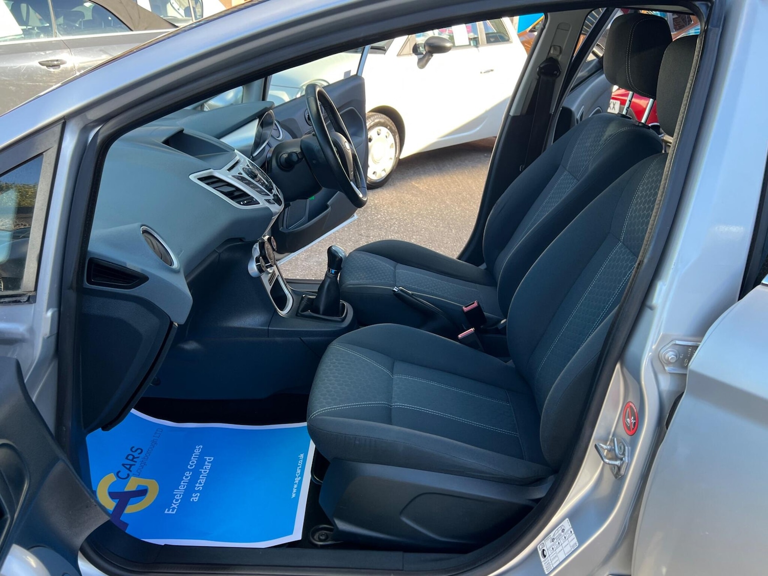 Used Ford Fiesta 2010 for sale - 76424835: Photo 4