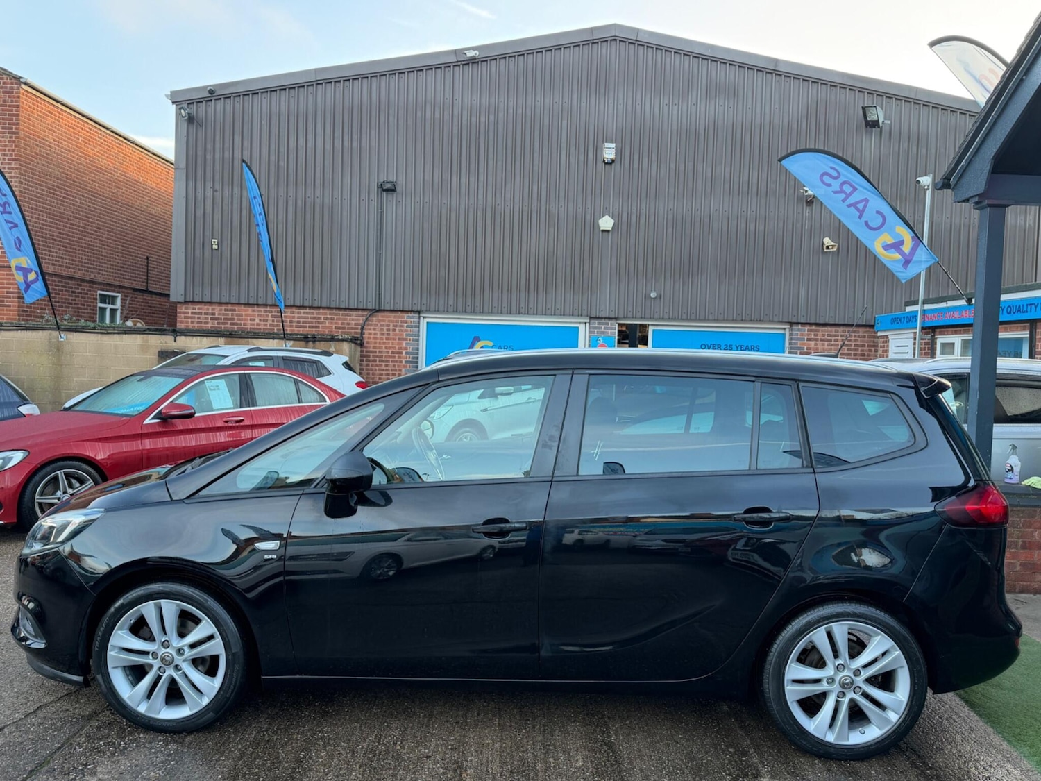 Used Vauxhall Zafira 2018 for sale - 77253788: Photo 10