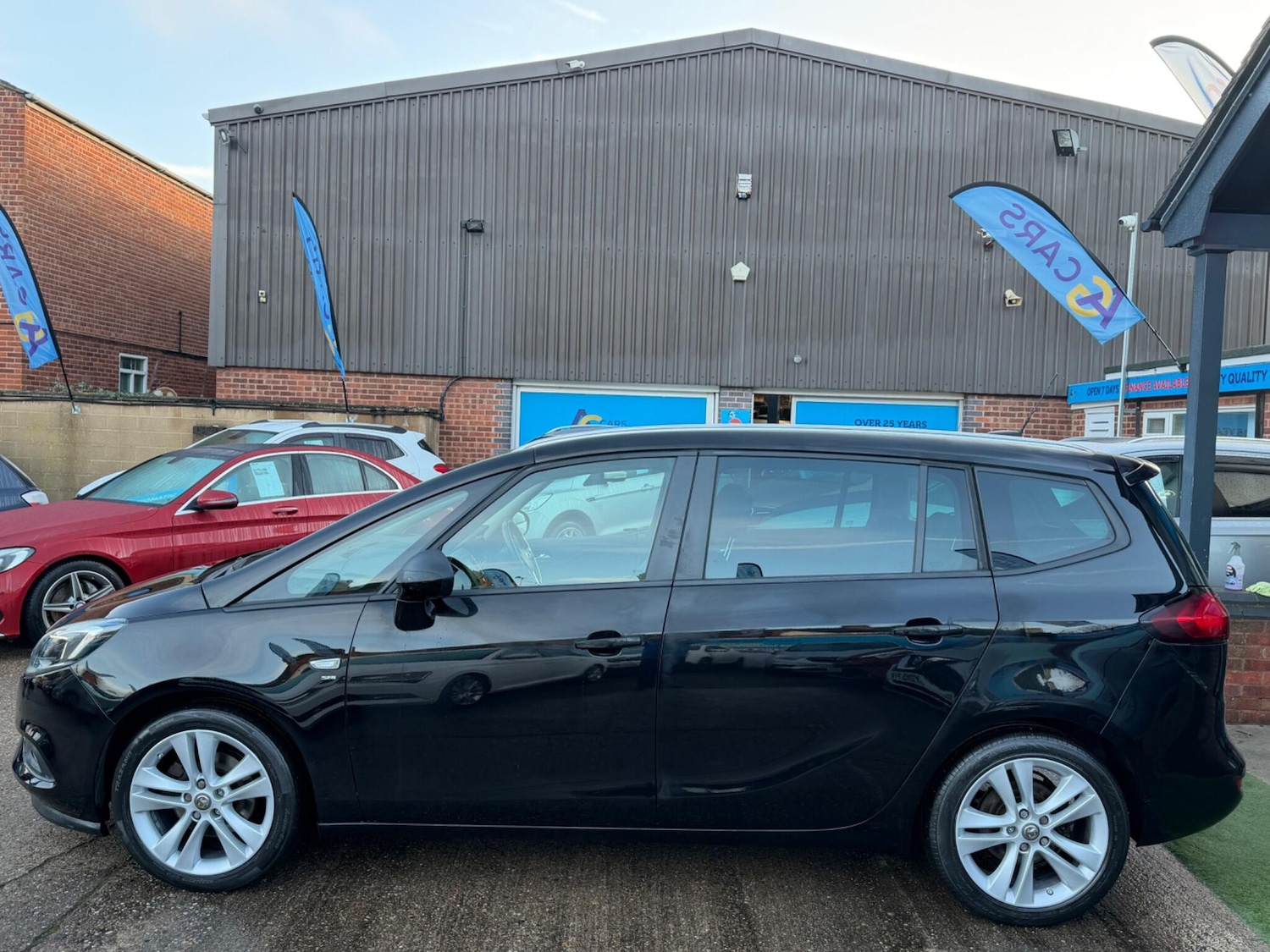 Used Vauxhall Zafira 2018 for sale - 77253788: Photo 56