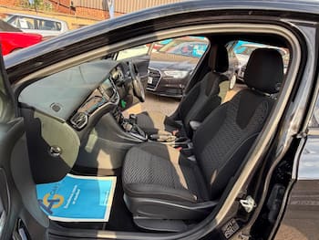 Used Vauxhall Astra 2017 for sale - 79520219: Photo
