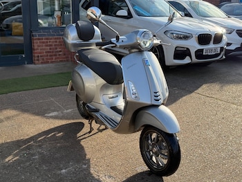 Used Piaggio Vespa Elettrica 70 2022 for sale - bike-78115945: Photo