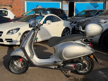 Used Piaggio Vespa Elettrica 70 2022 for sale - bike-78115945: Photo