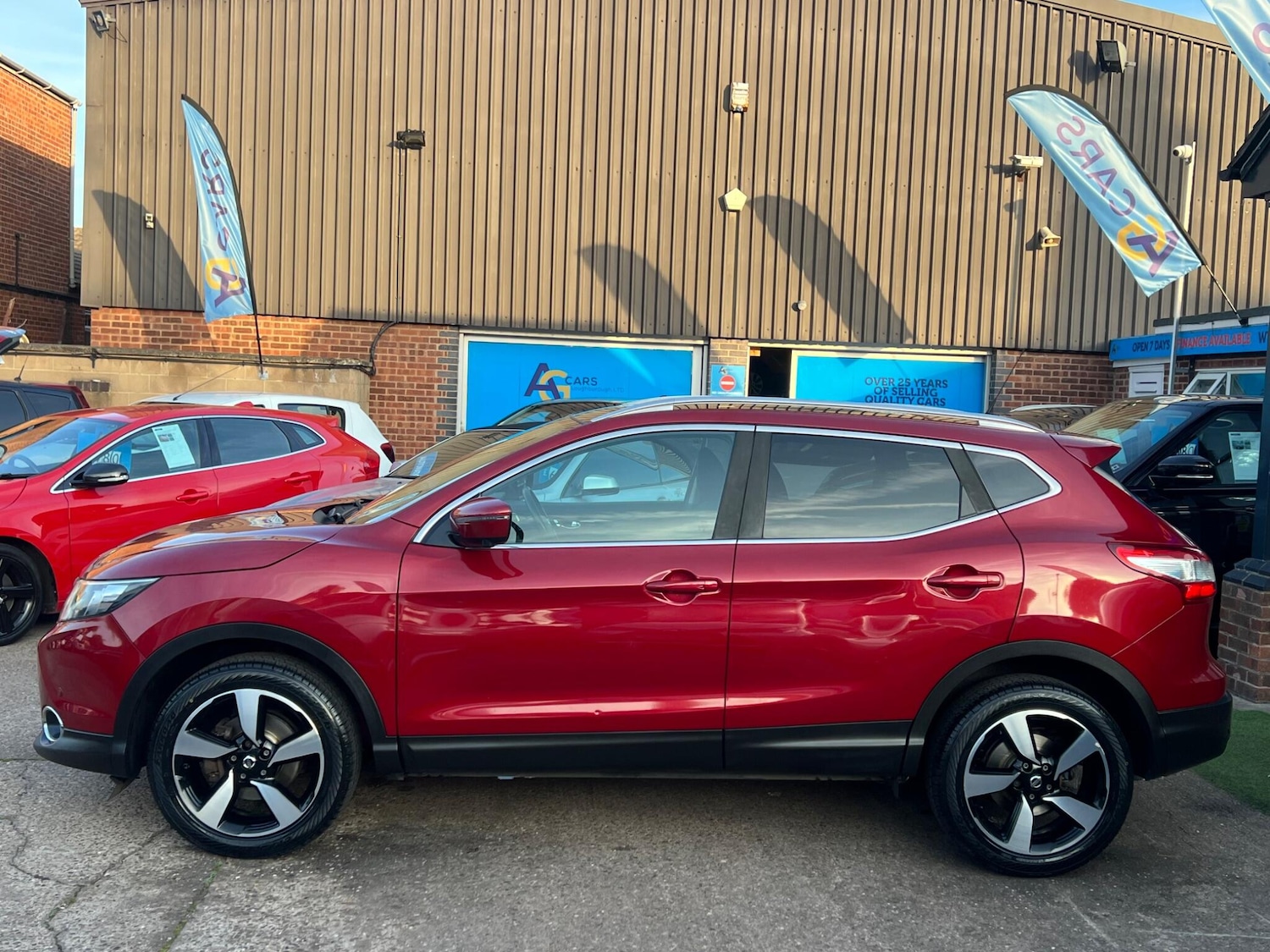 Used Nissan Qashqai 2017 for sale - 76060800: Photo 11