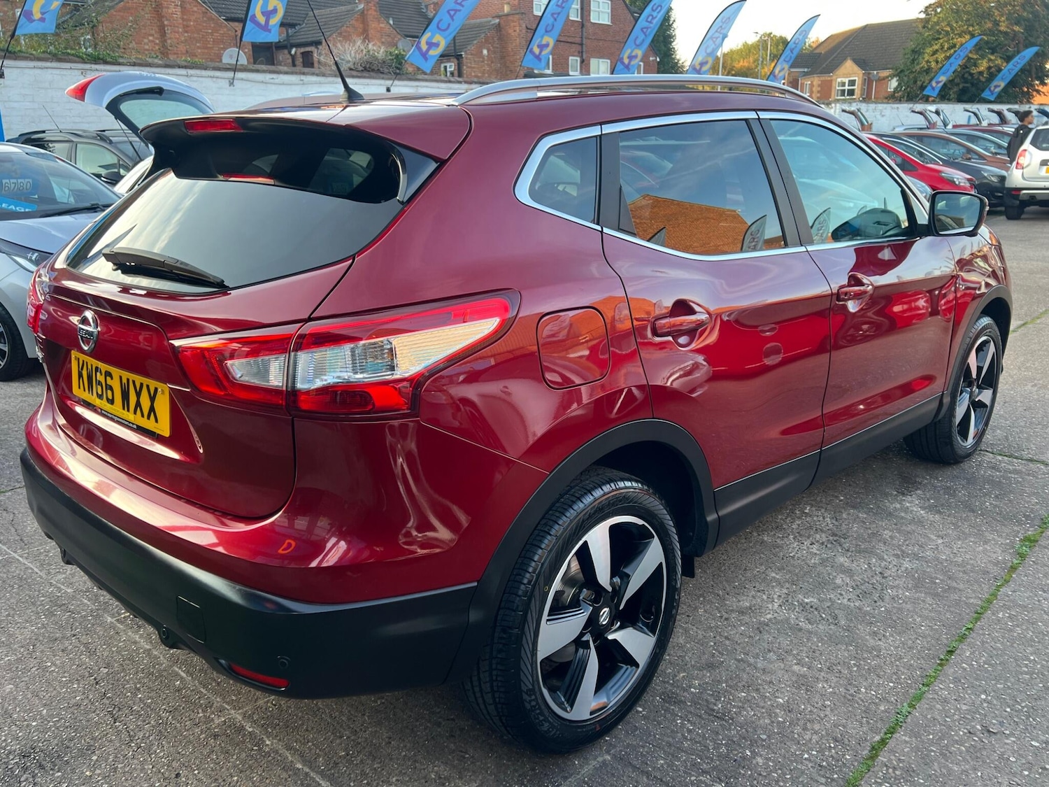 Used Nissan Qashqai 2017 for sale - 76060800: Photo 12