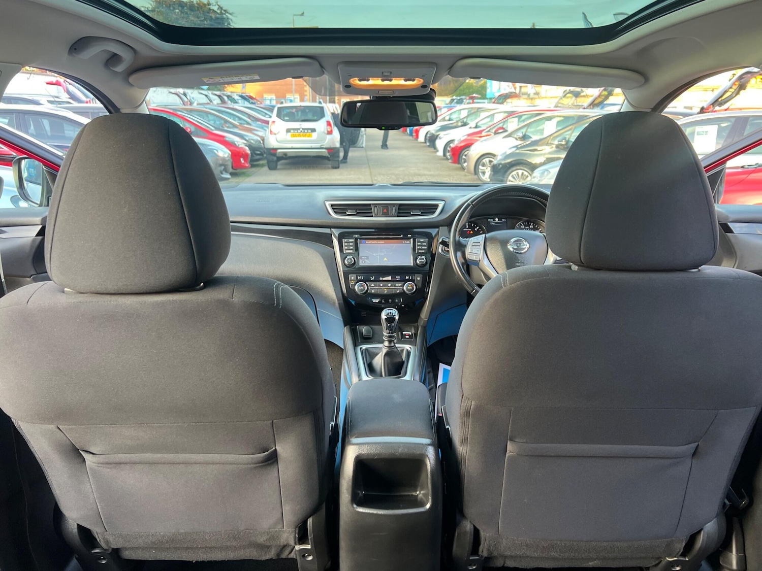 Used Nissan Qashqai 2017 for sale - 76060800: Photo 32