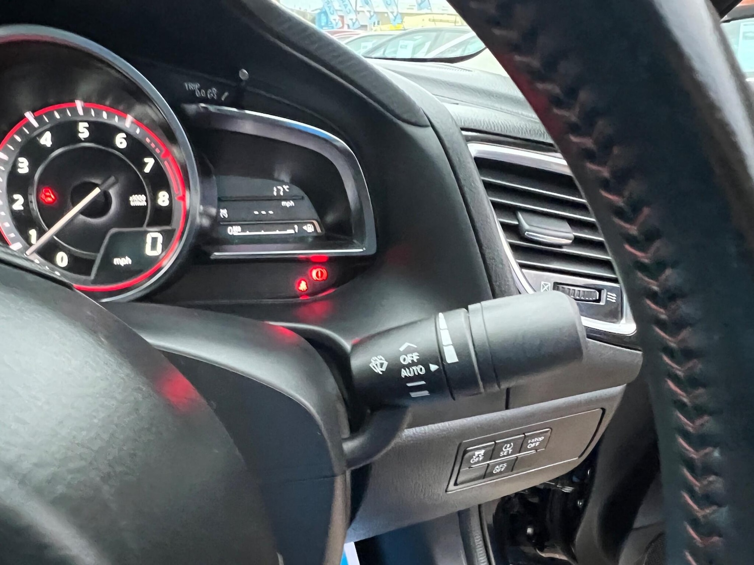 Used Mazda Mazda3 2014 for sale - 76989528: Photo 38