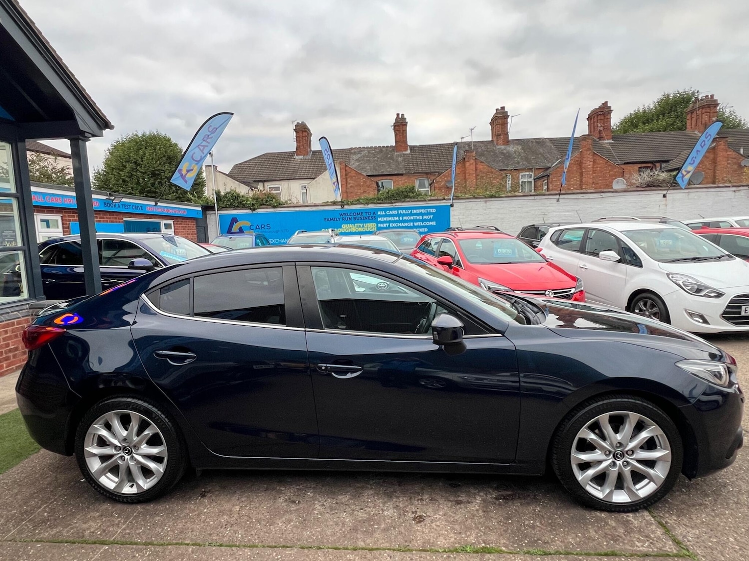 Used Mazda Mazda3 2014 for sale - 76989528: Photo 8