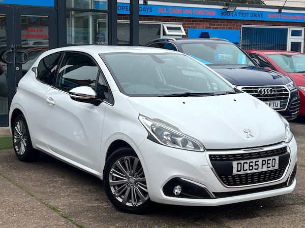 Used Peugeot 208 2015 for sale - 76259677: Photo 18
