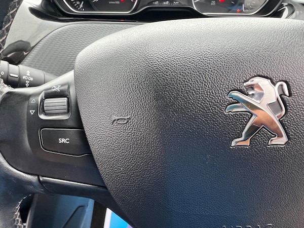 Used Peugeot 208 2015 for sale - 76259677: Photo 23