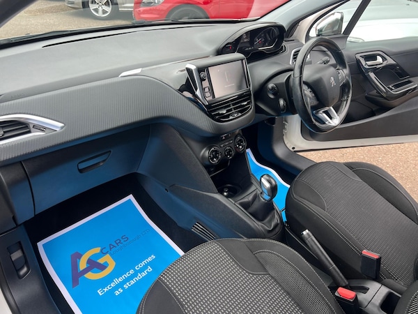 Used Peugeot 208 2015 for sale - 76259677: Photo 33