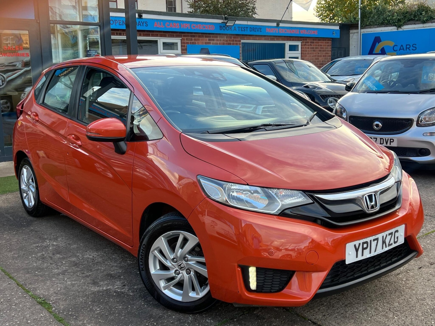 Used Honda Jazz 2017 for sale - 76422992: Photo 1