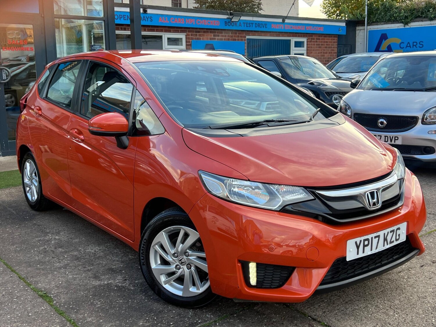 Used Honda Jazz 2017 for sale - 76422992: Photo 18